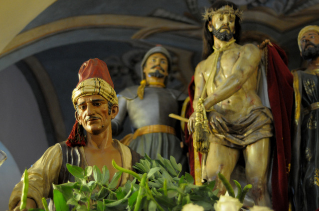 Murcia Semana Santa: Coloraos stain Murcia red with the blood of Christ