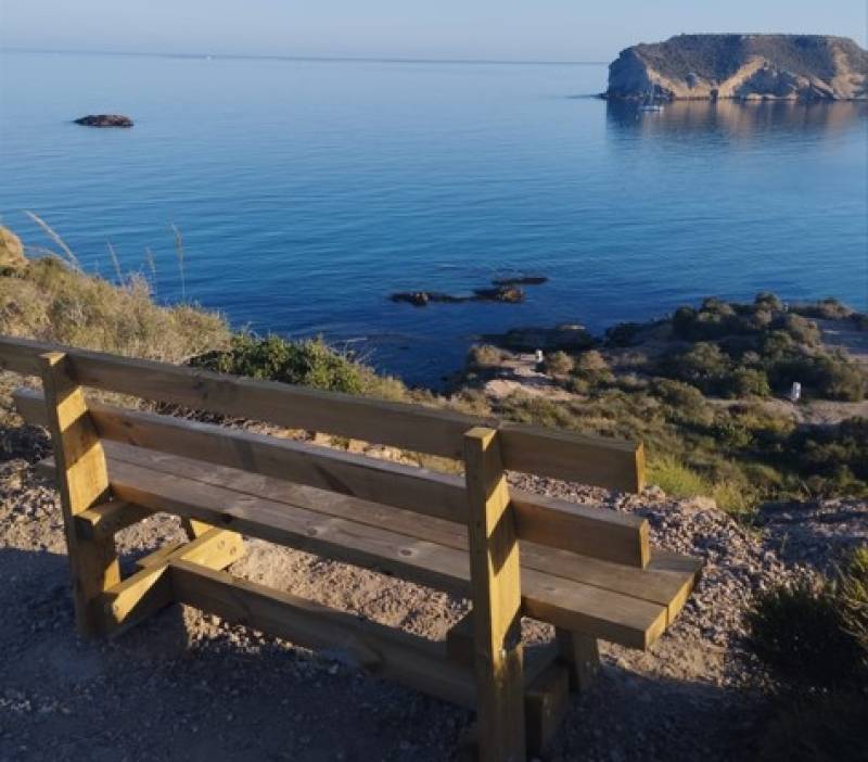 Águilas spruces up natural areas with new signs, seats and better access