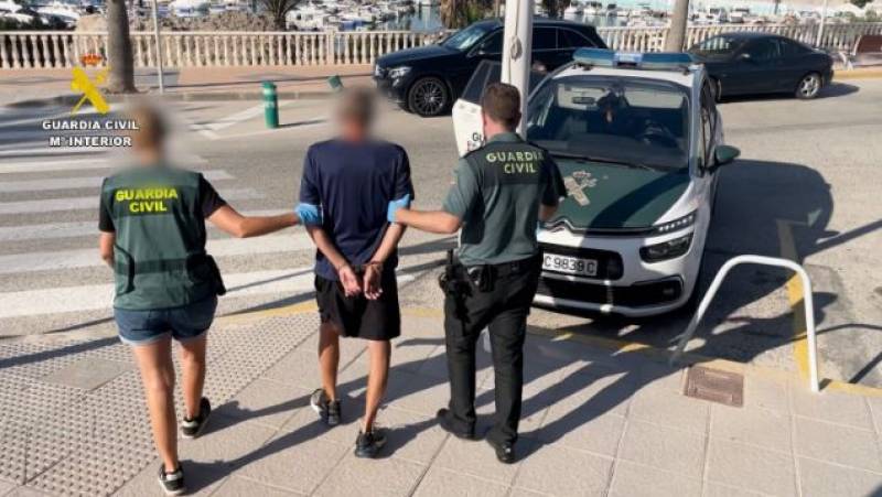 Arrest made after Irishman stabbed with box cutter in Orihuela Costa