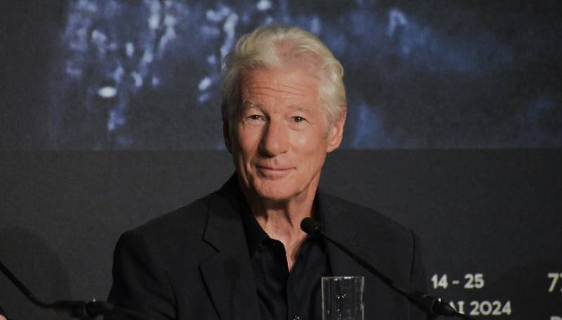 Richard Gere is coming to Murcia to light the giant Christmas tree