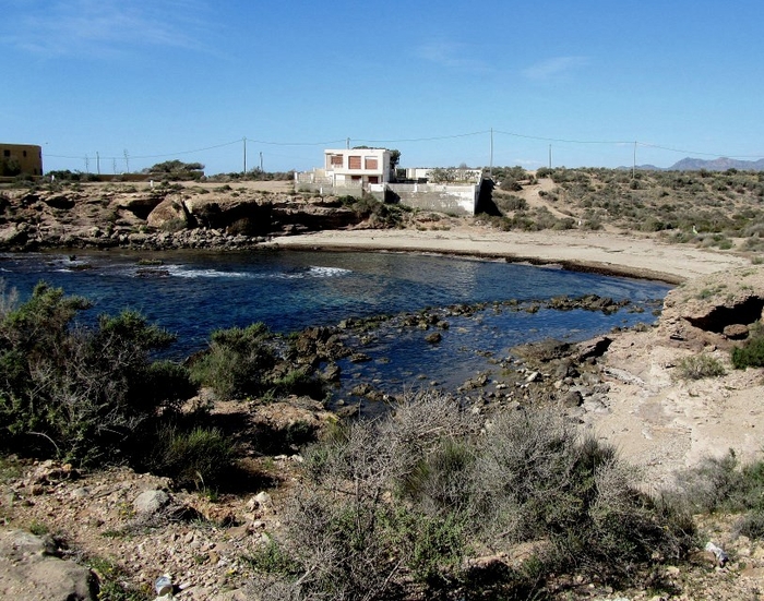 Águilas beaches: Cueva de las Palomas (Cala Mijo): Dog friendly beach