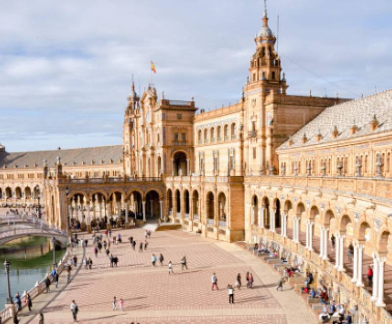 Andalucía smashes tourism records as visitors spend more and stay year-round