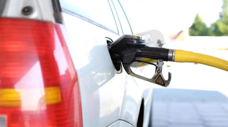 Should drivers fill up now? What the Iran conflict means for fuel prices in Spain