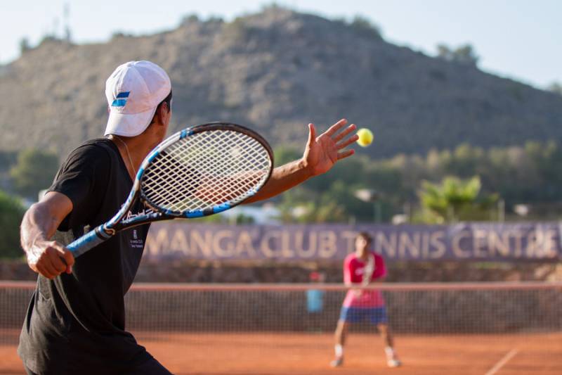 What do David Beckham, Matt Damon and Robbie Williams have in common? They all love a holiday at La Manga Club!