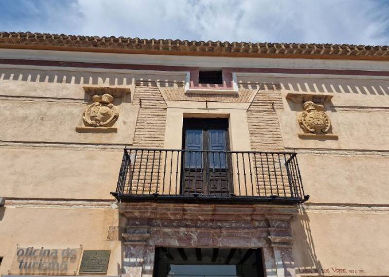 July 24 Tour of the historic coats of arms on important buildings in Caravaca