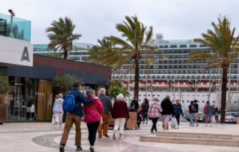 Cartagena's busiest cruise month arrives with 39 ships and three on one single day