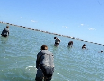 San Pedro del Pinatar Mud Bathing